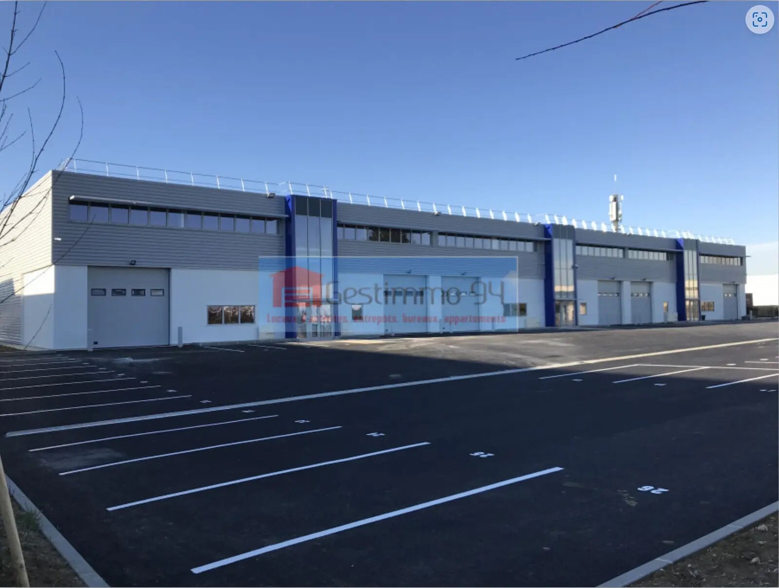Flex dans Brétigny-sur-Orge à louer Photo du bâtiment- Image 1 de 10