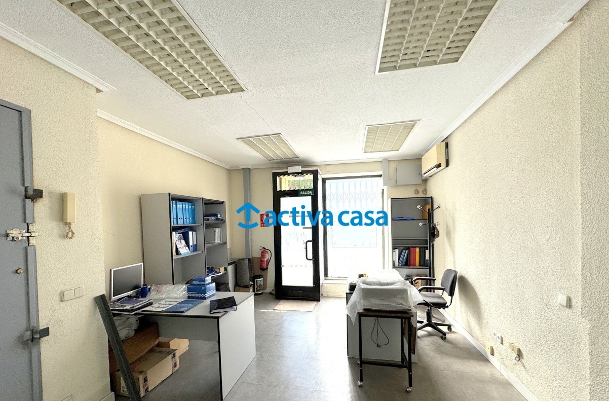 Madrid, MAD 28005 - - - Interior Photo - Image 1 of 15