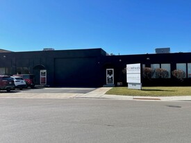 5740-5750 N Tripp Ave, Chicago IL - Warehouse