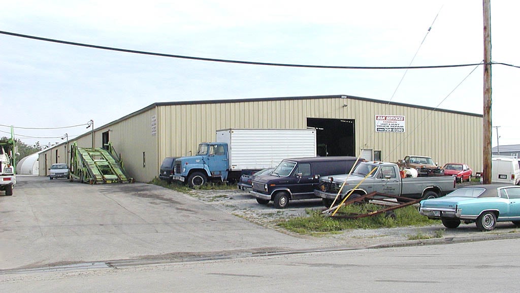 Industrial Portfolio for Sale portfolio of 2 properties for sale on LoopNet.ca Primary Photo- Image 1 of 3