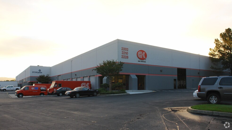 2202-2228 Junction Ave, San Jose, CA à louer - Photo du bâtiment - Image 2 de 6