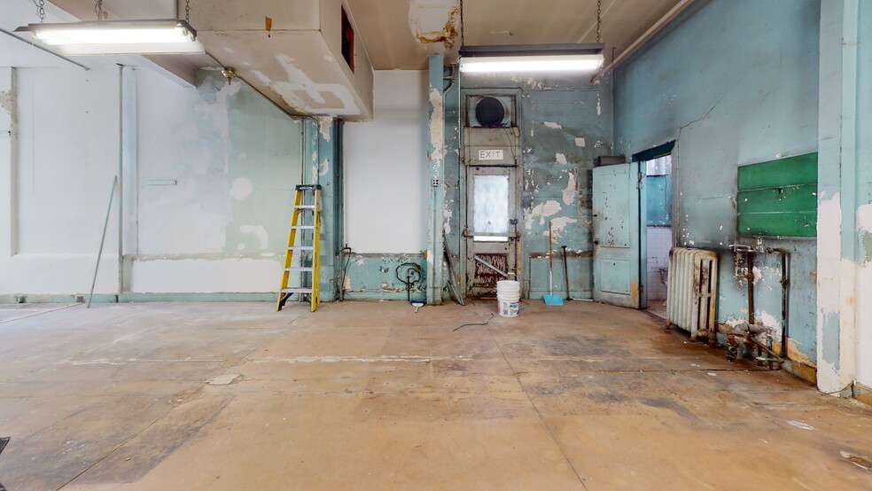 501 Avenue M, Brooklyn, NY for lease - Interior Photo - Image 2 of 9