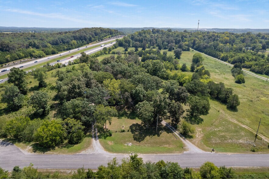 11739 Mona Rd, Murfreesboro, TN à vendre - Photo du bâtiment - Image 2 de 9
