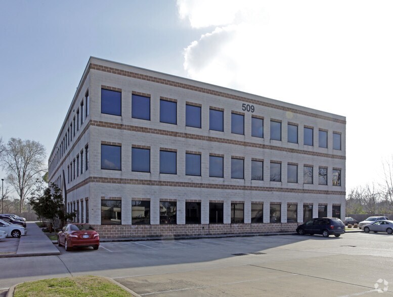 509 W Tidwell Rd, Houston, TX à louer - Photo du bâtiment - Image 3 de 4