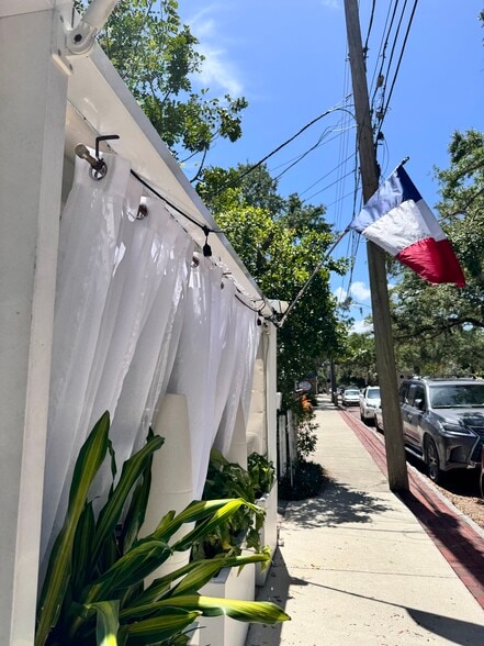 146 4th Ave N, Safety Harbor, FL à vendre - Photo du bâtiment - Image 3 de 8