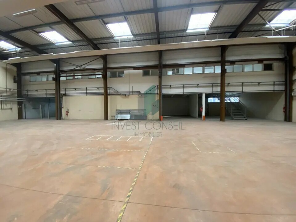 Flex dans Cergy à louer Photo du bâtiment- Image 1 de 11