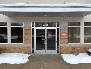 2305 East Paris Ave SE, Grand Rapids, MI à louer Photo intérieure- Image 2 de 24