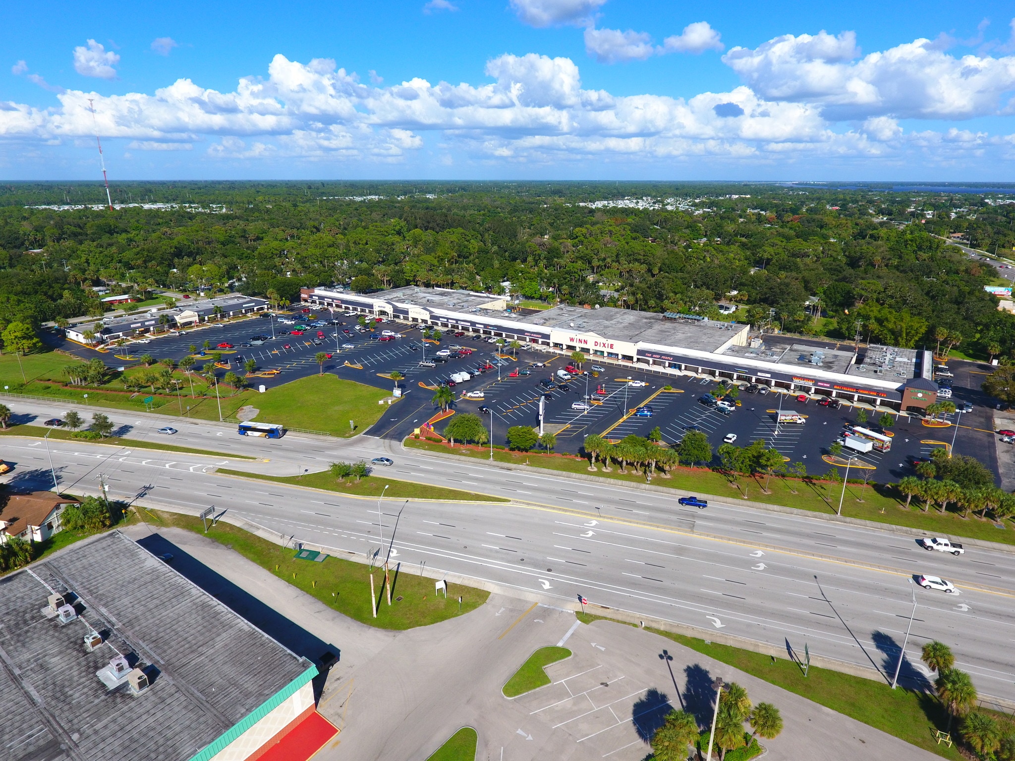 1830-1890 N Tamiami Trl, North Fort Myers, FL for lease Primary Photo- Image 1 of 8