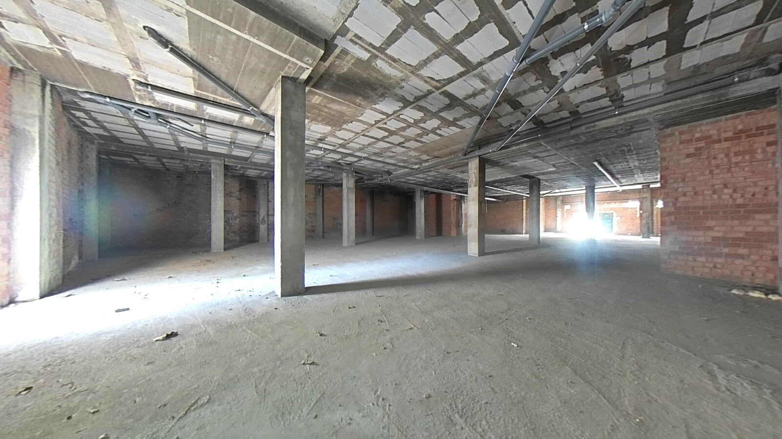 Sevilla, SEV 41006 - - - Interior Photo - Image 1 of 6