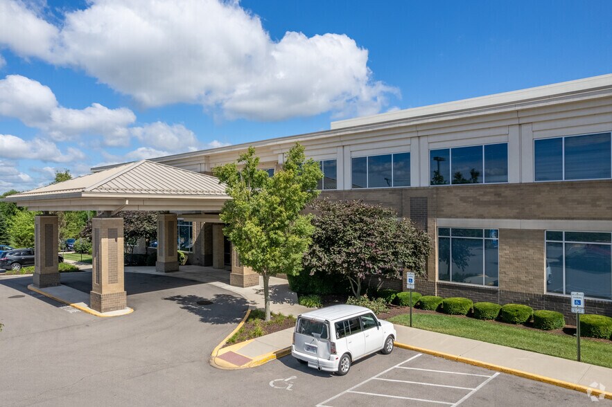 6251 Good Samaritan Way, Huber Heights, OH à louer - Photo du bâtiment - Image 2 de 4