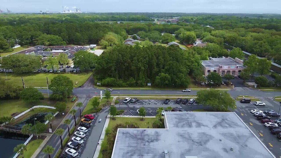 1865 Lime St, Fernandina Beach, FL à louer - Vidéo sur l’inscription commerciale - Image 2 de 4