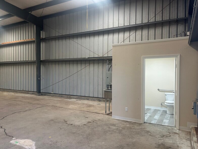 2889 Cienega Rd, Hollister, CA à louer - Photo principale - Image 2 de 7