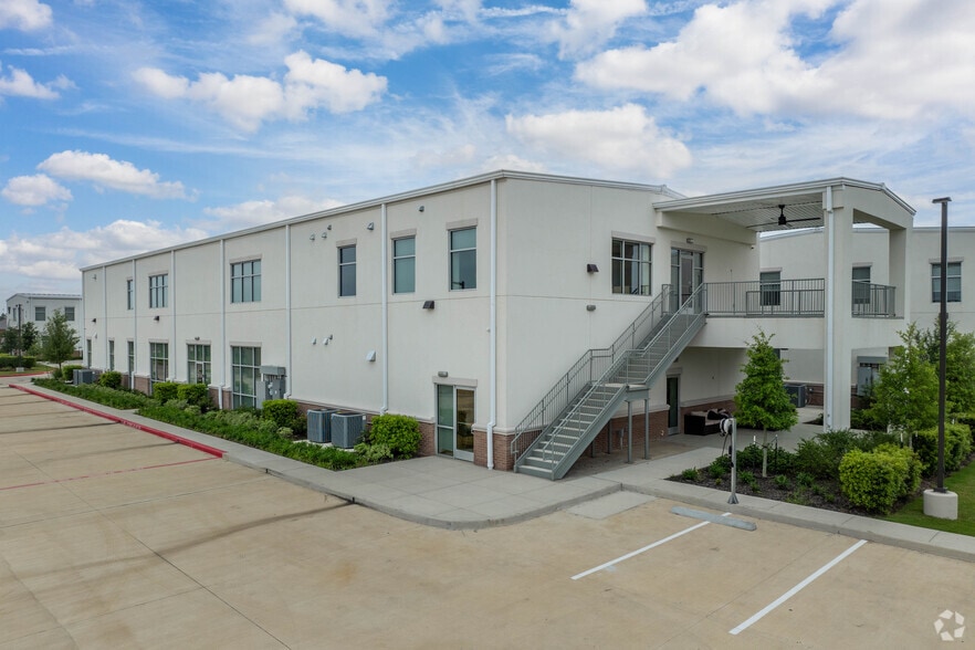 2880 Broadway Bend Dr, Pearland, TX for sale - Building Photo - Image 2 of 6