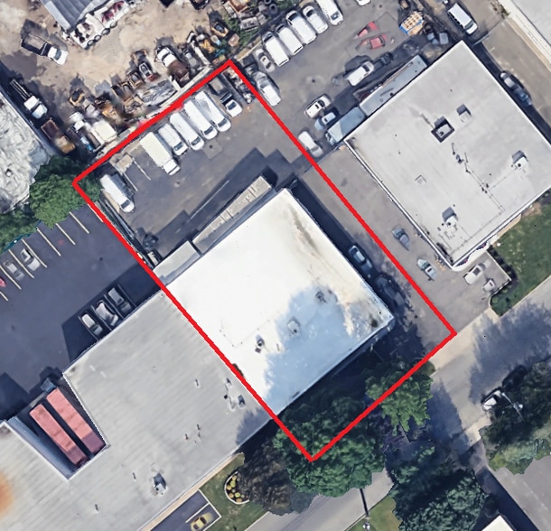 72 Otis St, West Babylon, NY for sale - Building Photo - Image 2 of 7