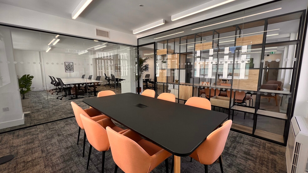 60-61 Cheapside, London for lease - Building Photo - Image 3 of 12