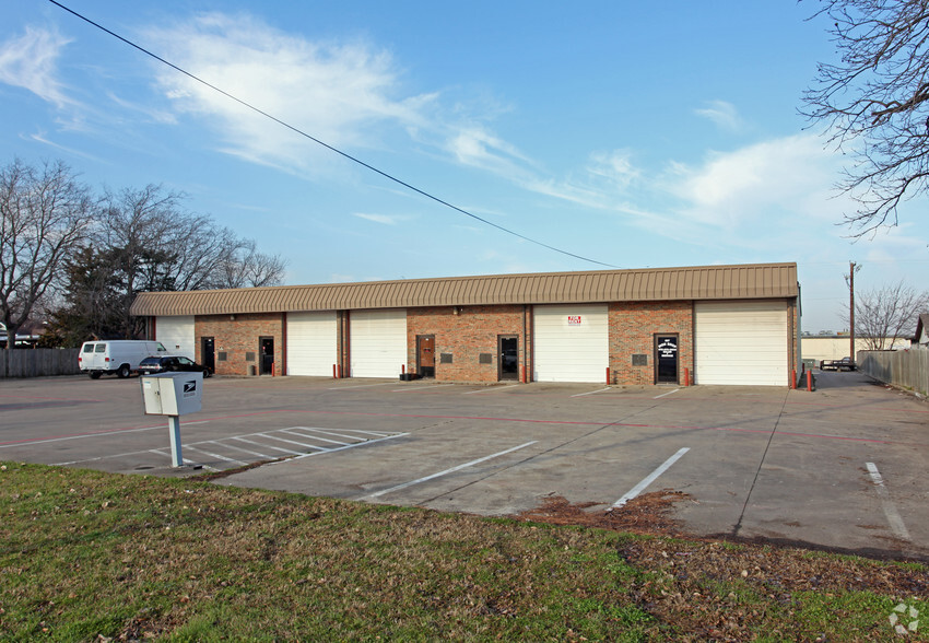 519 N Main St, Irving, TX for sale - Primary Photo - Image 1 of 5