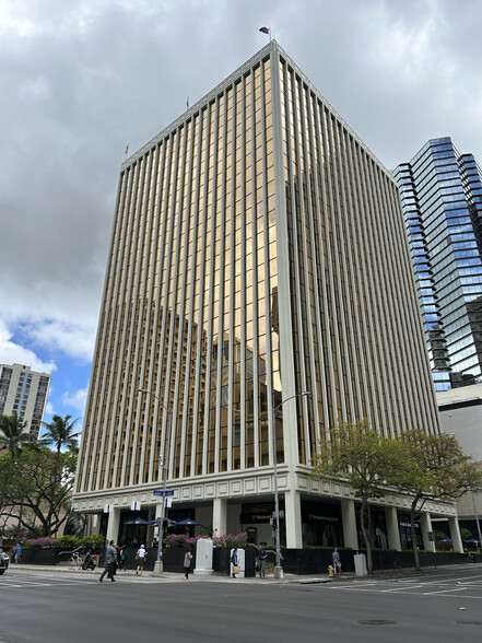 1000 Bishop St, Honolulu, HI à louer - Photo du bâtiment - Image 1 de 5