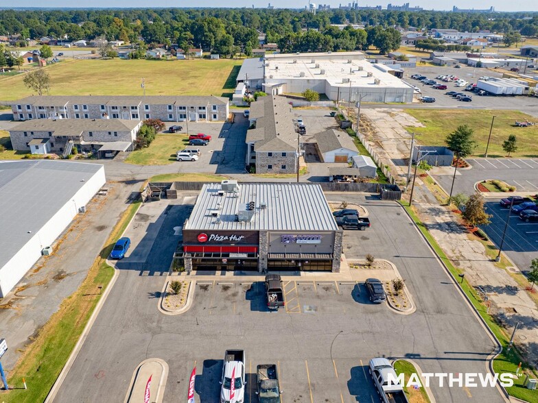 210 W 22nd St, Stuttgart, AR for sale - Building Photo - Image 2 of 4