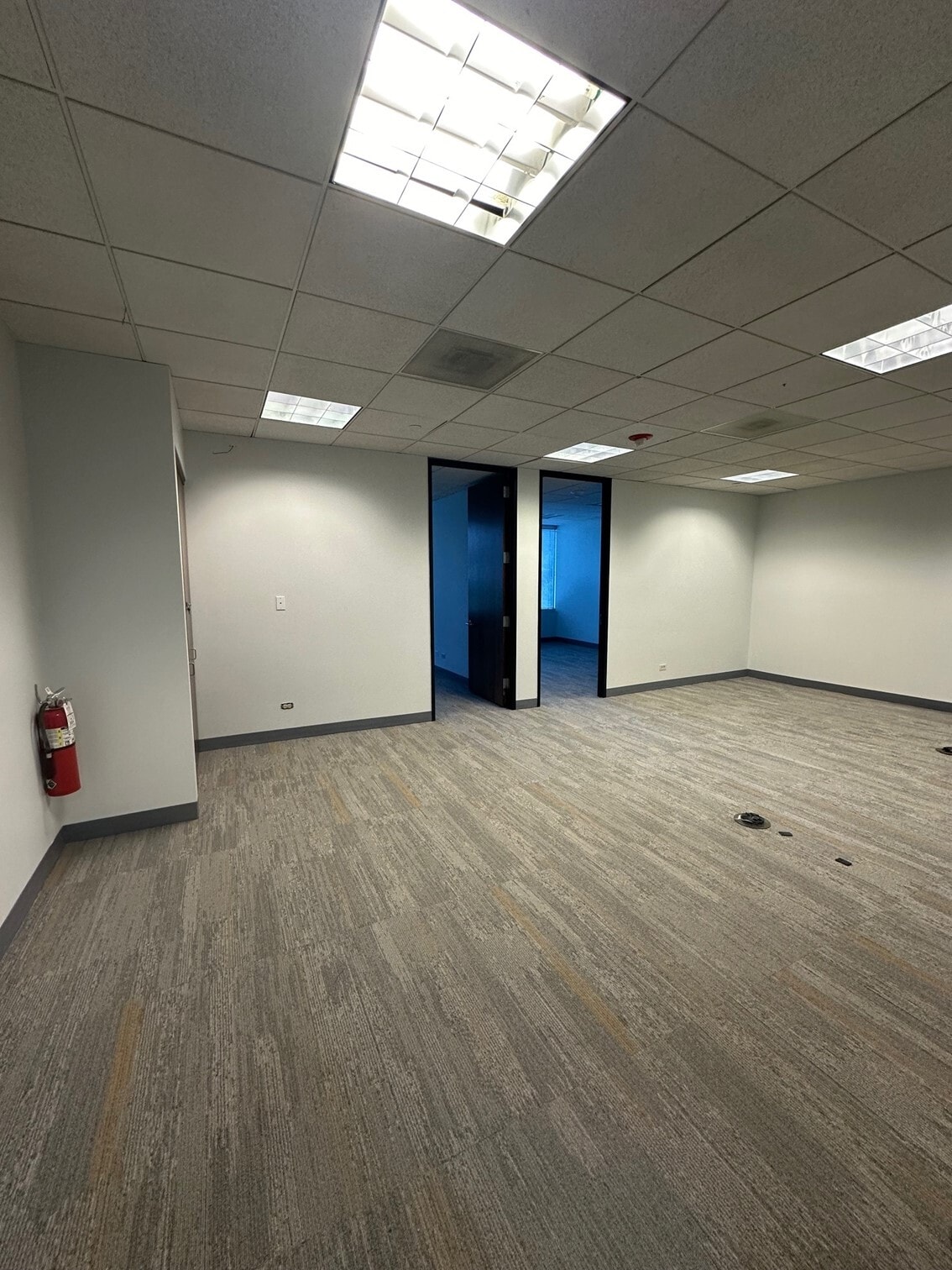 5750 Old Orchard Rd, Skokie, IL for lease Interior Photo- Image 1 of 6