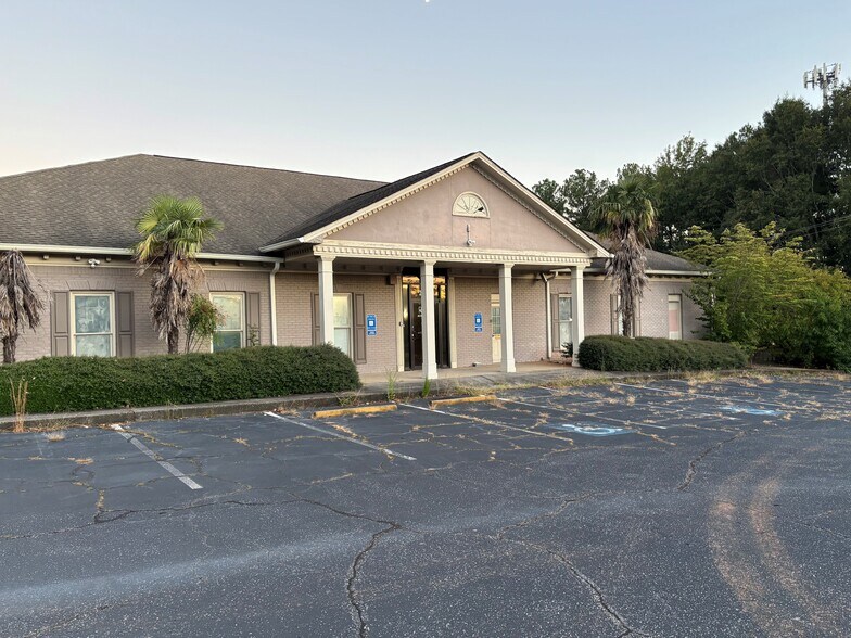 2339 Lawrenceville Hwy, Decatur, GA à vendre - Photo du bâtiment - Image 1 de 1