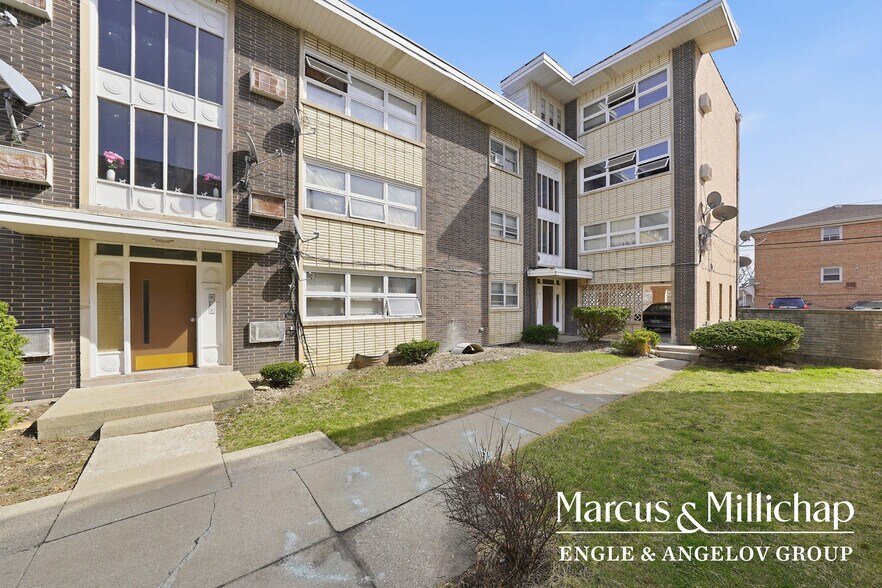 2421-2423 123rd St, Blue Island, IL à vendre - Photo du bâtiment - Image 2 de 2