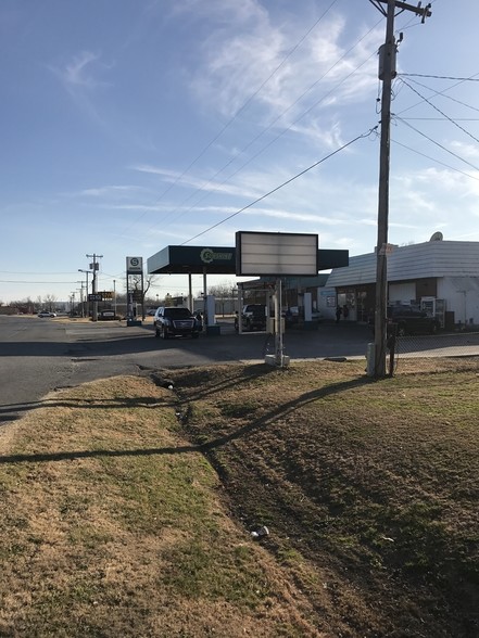 10202 N Cincinnati Ave, Sperry, OK for sale - Primary Photo - Image 1 of 1