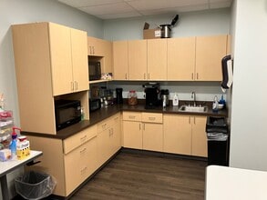 1 Coastway Blvd, Warwick, RI à vendre Photo intérieure- Image 2 de 2