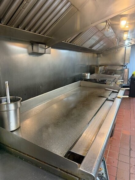 17308 Susquehanna Trl, New Freedom, PA à vendre - Photo du bâtiment - Image 2 de 16