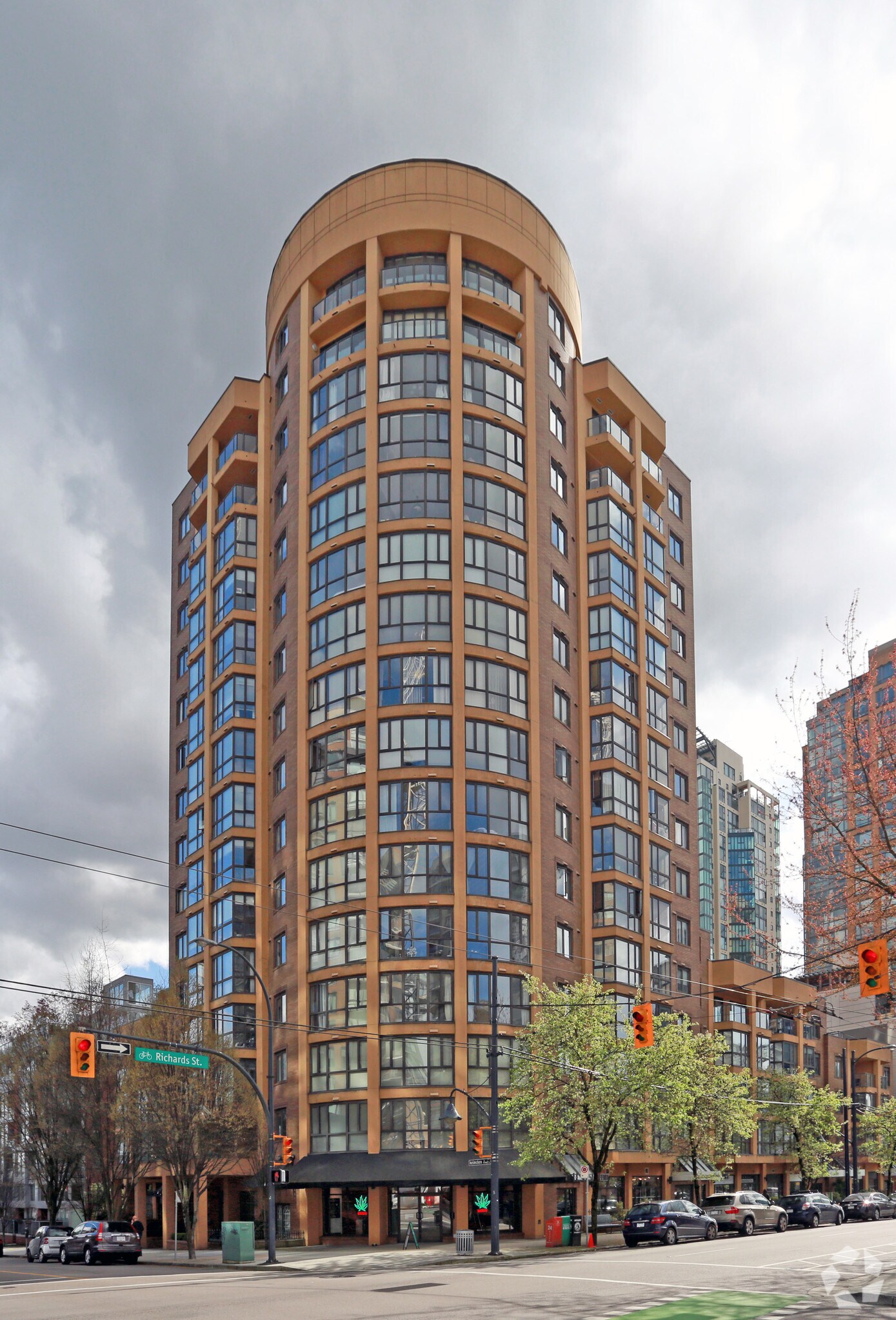 1116-1138 Richards St, Vancouver, BC à vendre Photo principale- Image 1 de 1