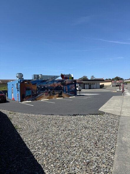 2003 Eich Rd, Eureka, CA for sale - Building Photo - Image 1 of 11