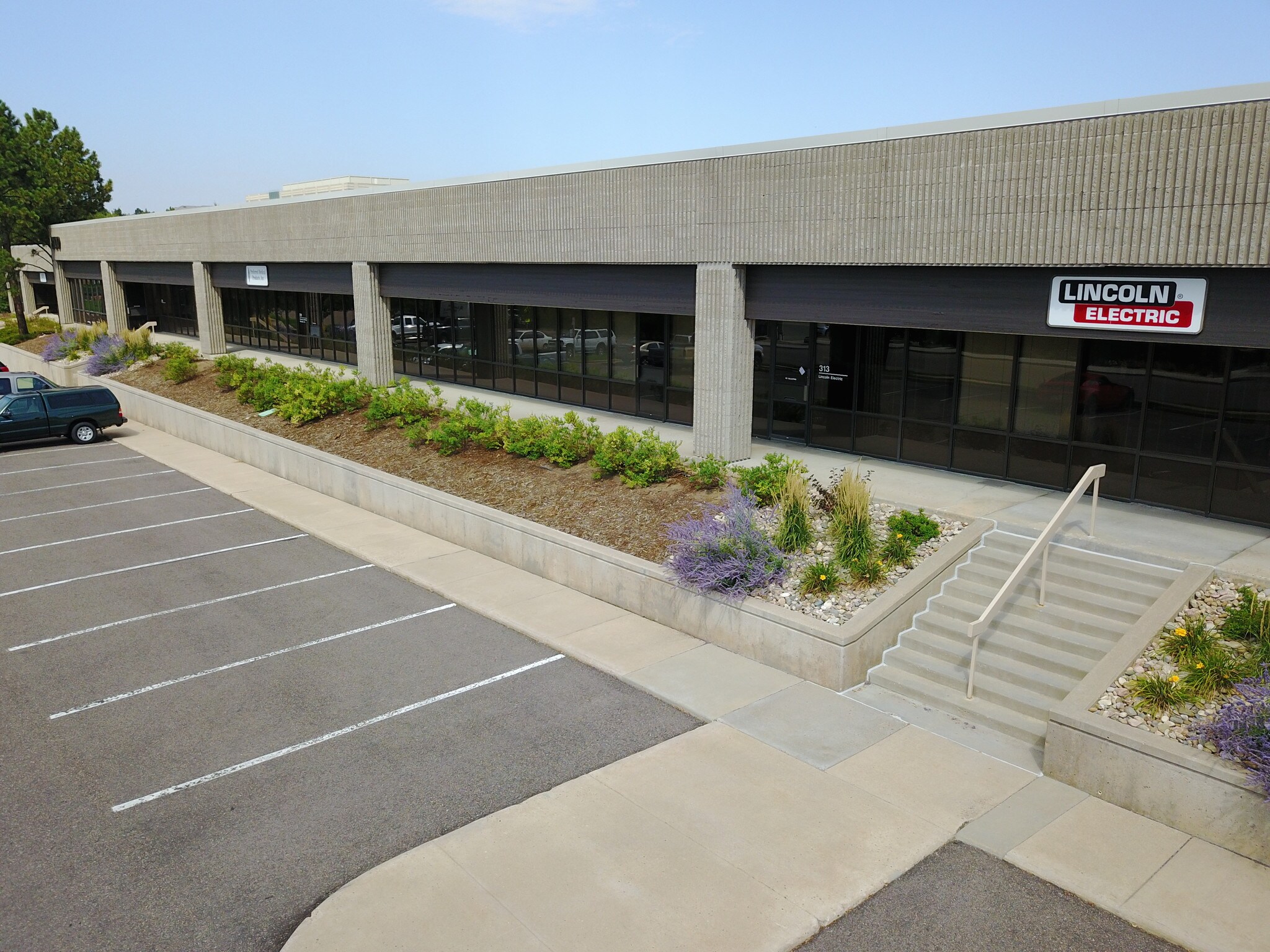 8100 S Akron St, Centennial, CO for lease Building Photo- Image 1 of 3