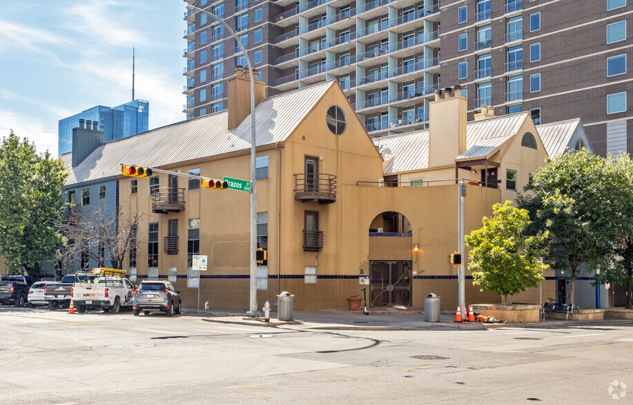 201 E 4th St, Austin, TX for lease - Primary Photo - Image 1 of 1