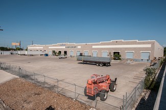 Plus de détails pour 818 Chestnut St, San Antonio, TX - Industriel/Logistique à louer