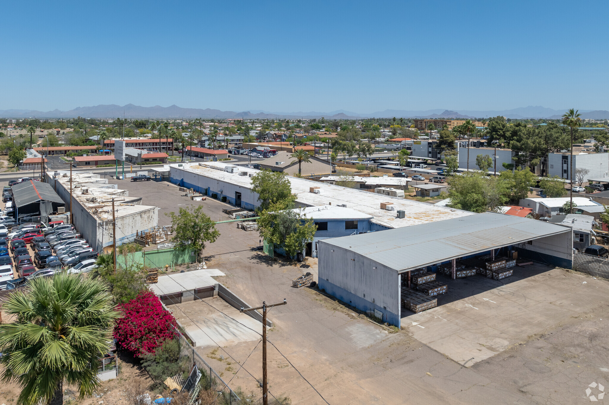 2225 W Main St, Mesa, AZ à louer Photo du b timent- Image 1 de 11