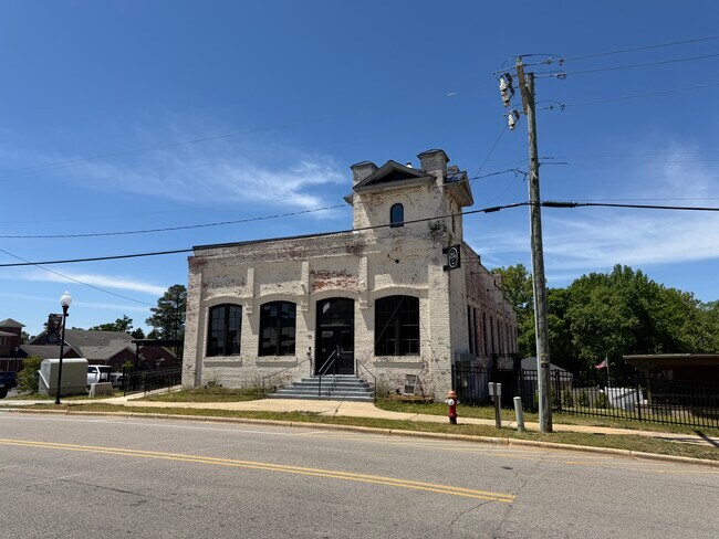 Plus de détails pour 106 S Ray, Carthage, NC - Commerce de détail à vendre