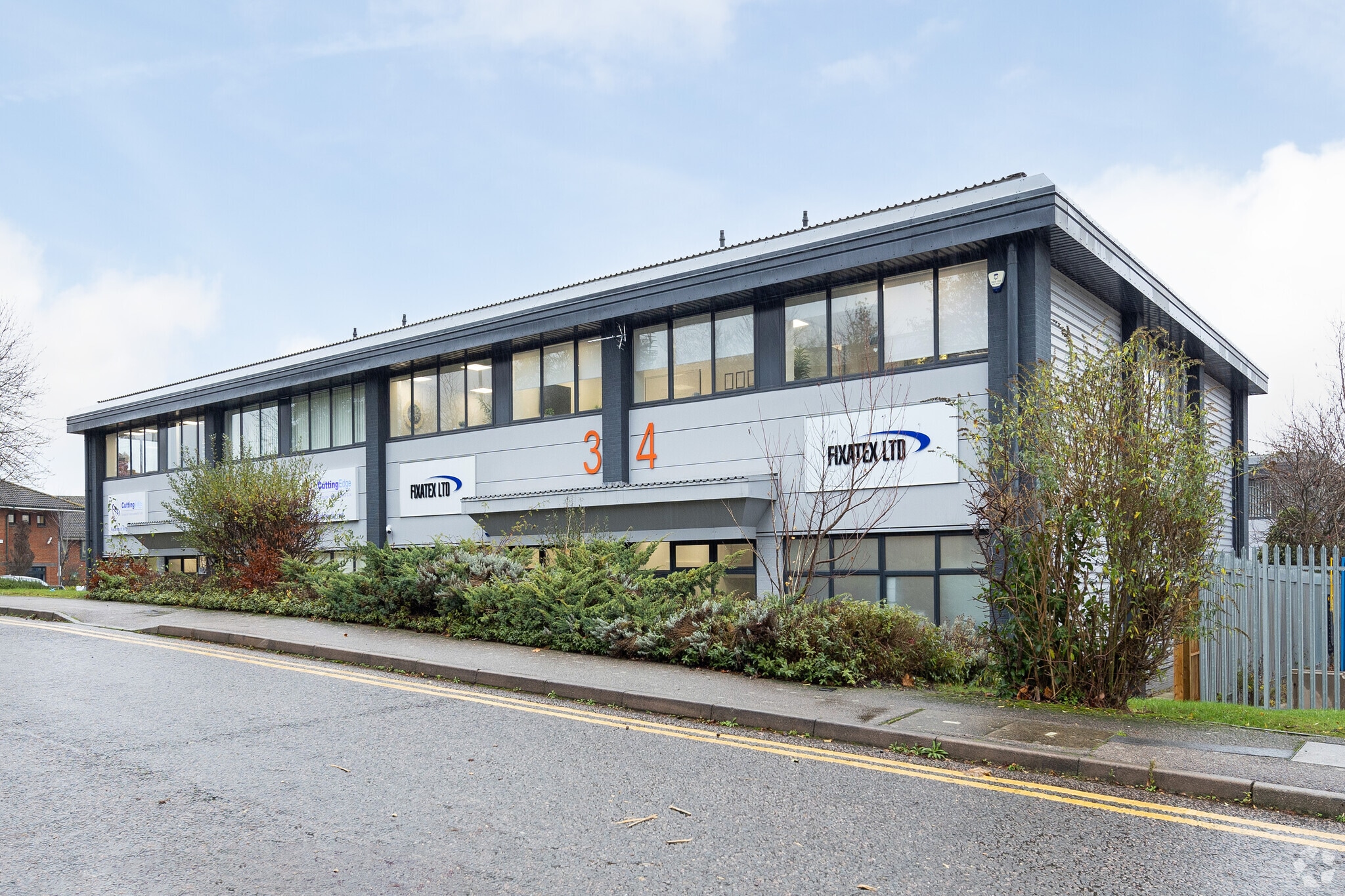 1-4 John Tate Rd, Hertford for sale Primary Photo- Image 1 of 3