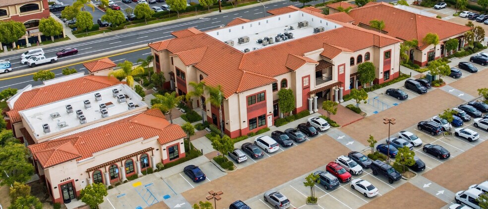 44065 Margarita Rd, Temecula, CA for lease - Building Photo - Image 2 of 9