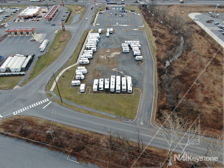 103 Grand St, Hamburg, PA for sale - Building Photo - Image 3 of 14