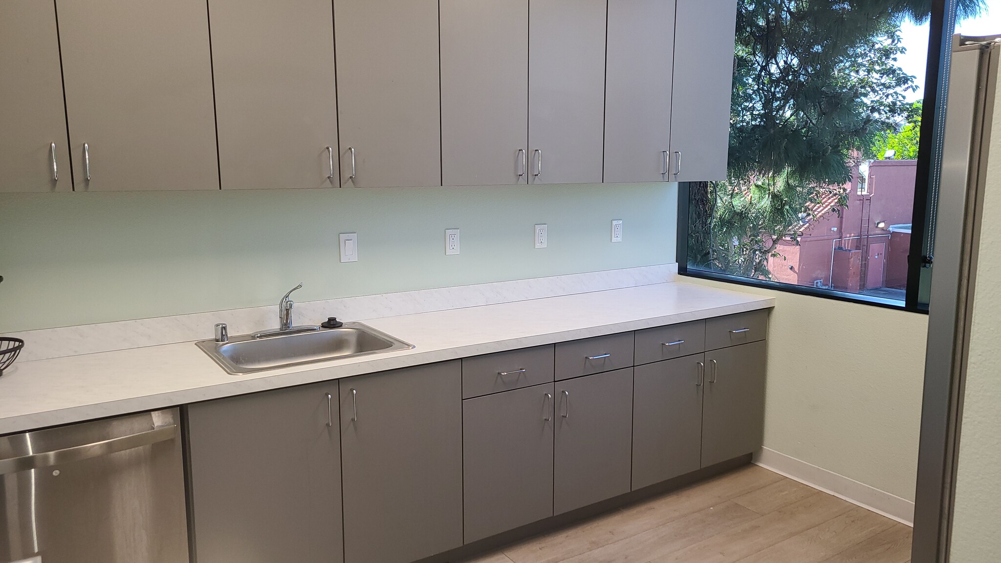 3434 Midway Dr, San Diego, CA for sale Interior Photo- Image 1 of 5