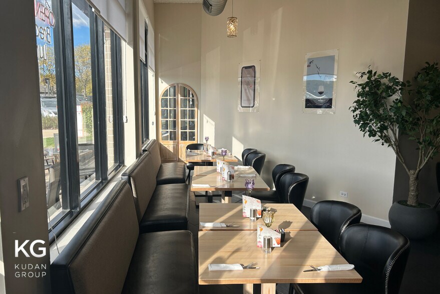 1222 Washington Ct, Wilmette, IL à louer - Photo intérieure - Image 2 de 8