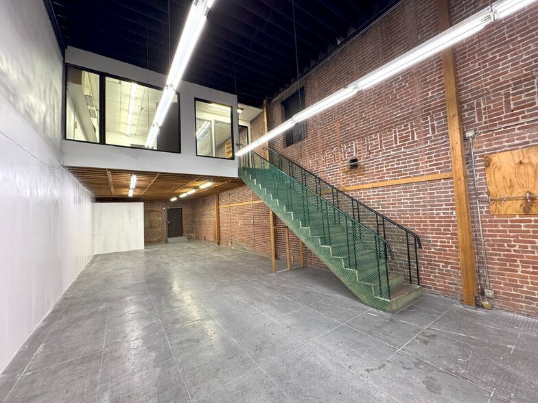 822-824 Wall St, Los Angeles, CA for lease - Interior Photo - Image 1 of 45