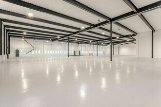 Maxwell Rd, Peterborough for lease Interior Photo- Image 2 of 4