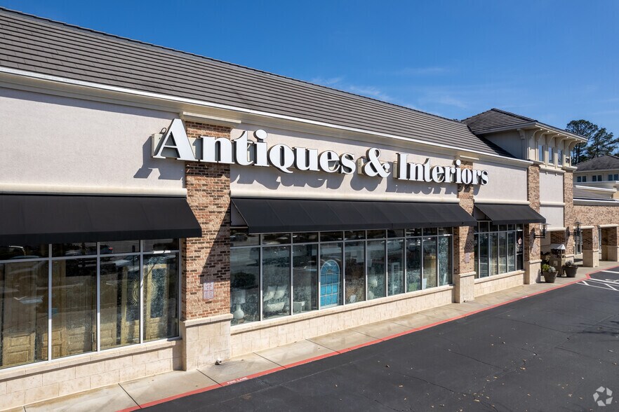 670 N Main St, Alpharetta, GA à louer - Photo du bâtiment - Image 1 de 7