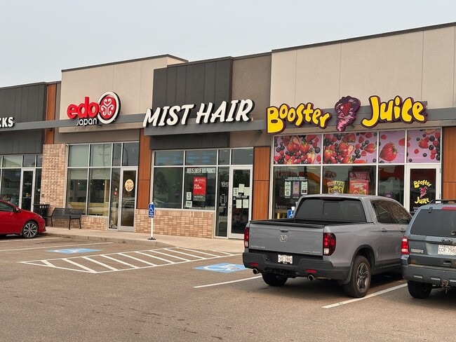 Plus de détails pour 7430-7438 68 Av NW, Edmonton, AB - Commerce de détail à louer