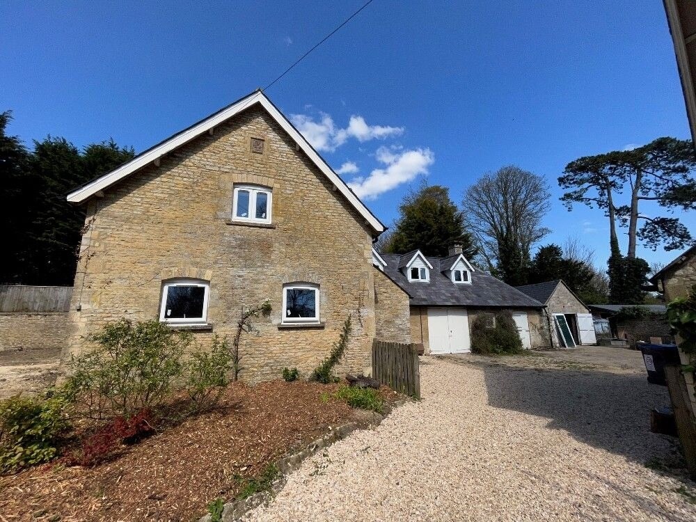 The Barns Fairspear House, Leafield for lease Primary Photo- Image 1 of 8