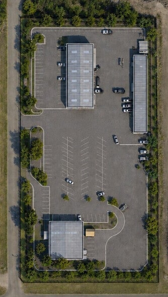 12625 40th St N, Clearwater, FL for lease - Building Photo - Image 3 of 32