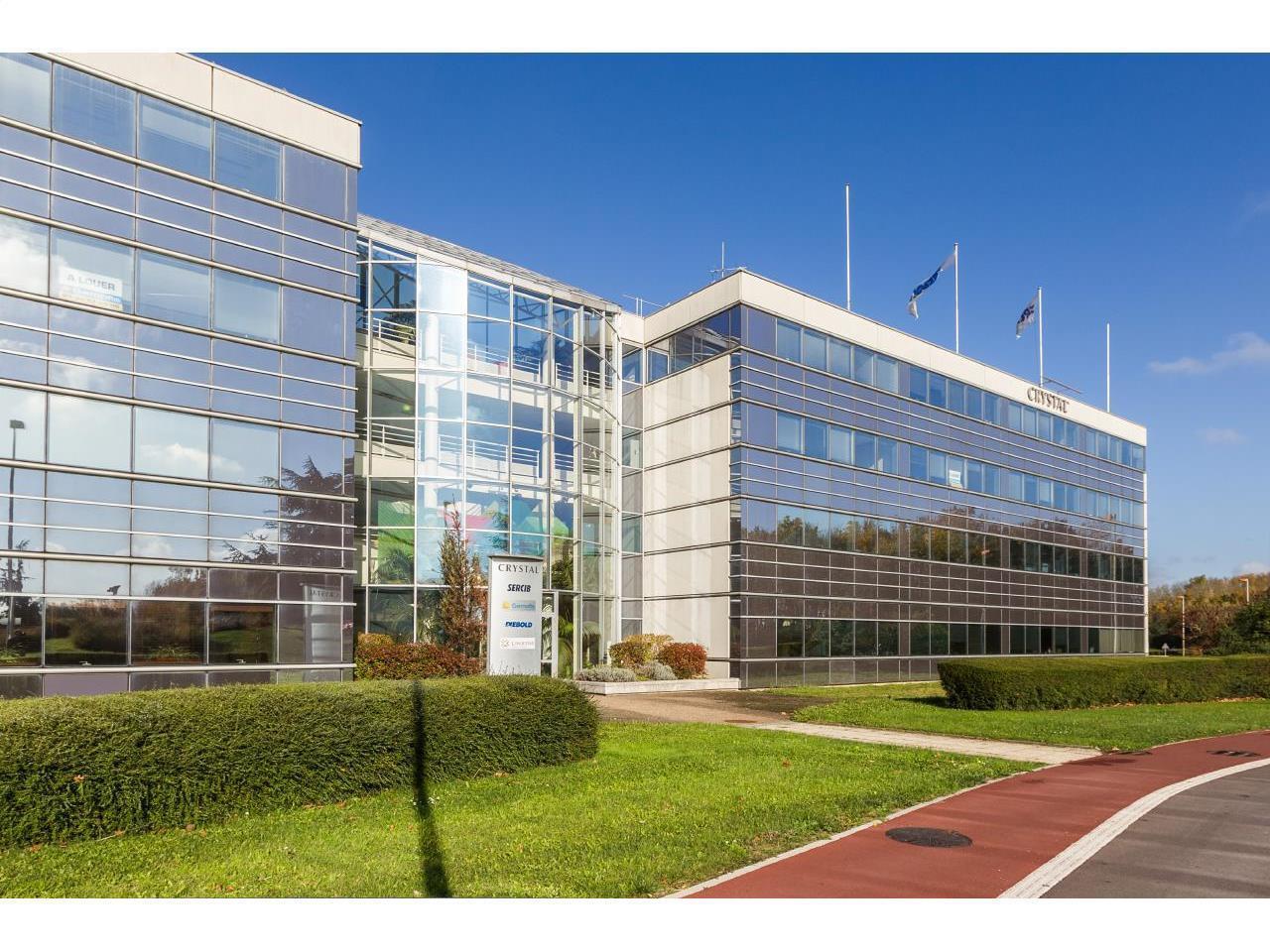 Office in Guyancourt for lease Building Photo- Image 1 of 9