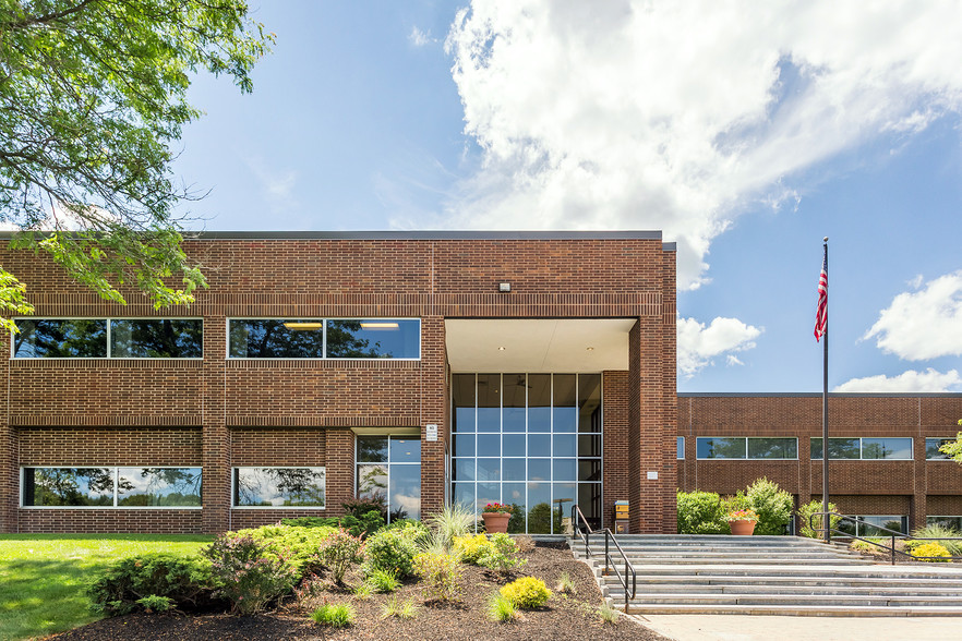 295 Foster St, Littleton, MA à vendre - Photo du bâtiment - Image 1 de 1