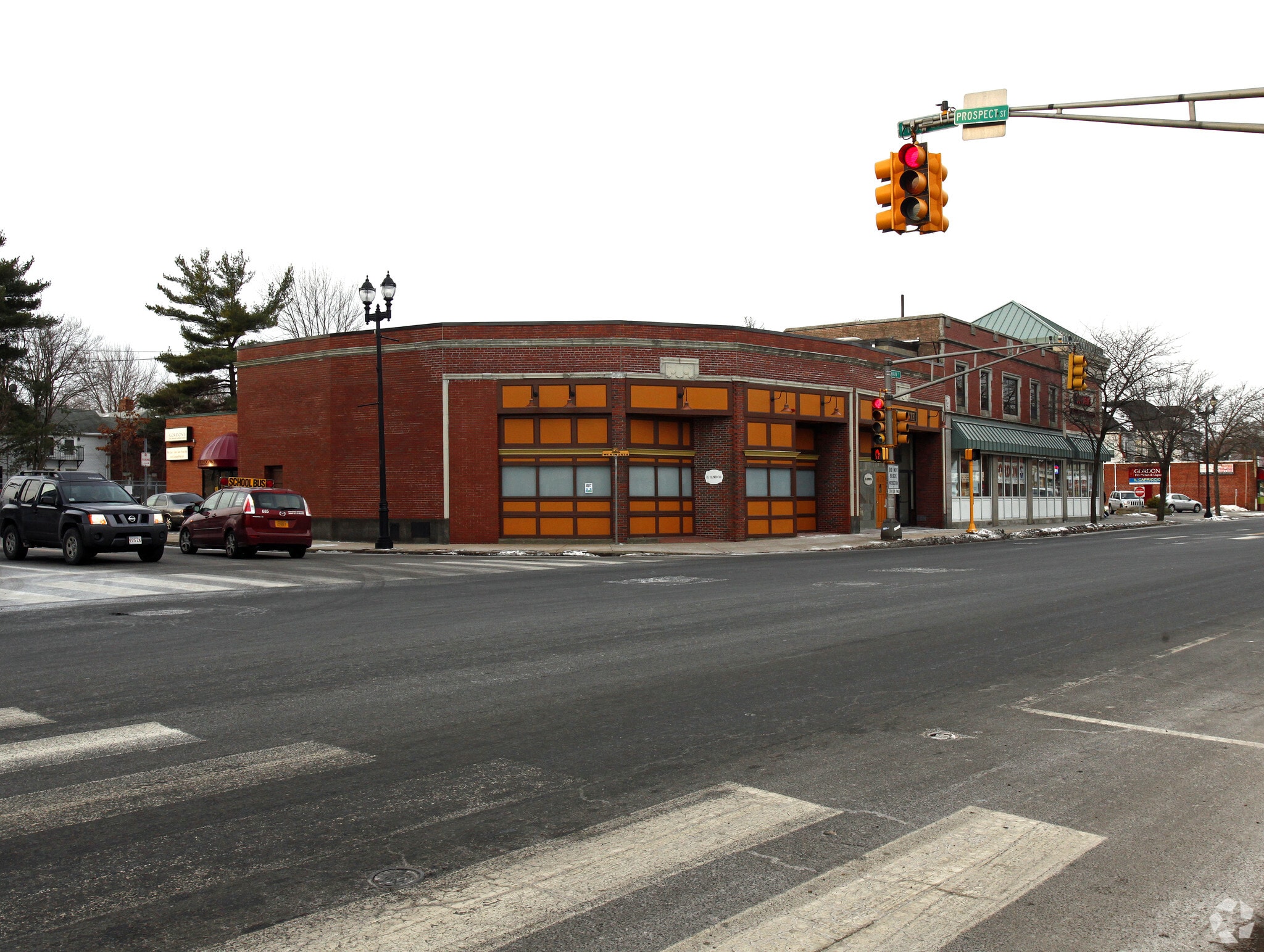 888 Main St, Waltham, MA for lease Primary Photo- Image 1 of 3