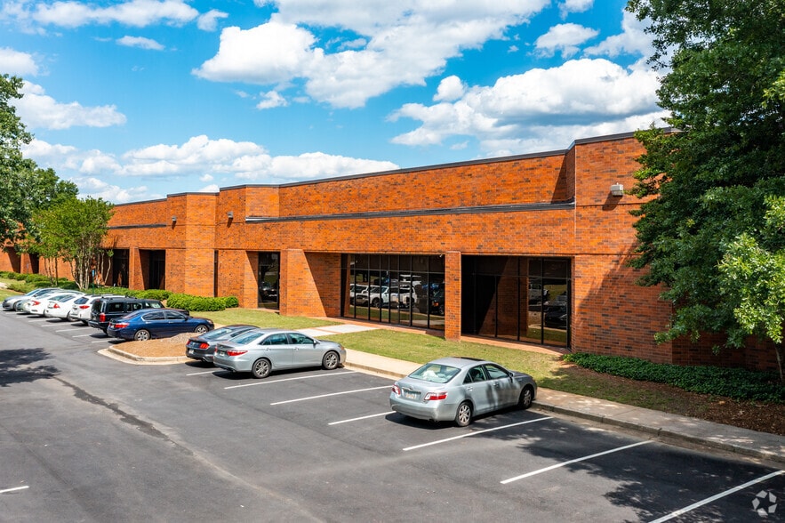 2725 Northwoods Pky, Peachtree Corners, GA for lease - Building Photo - Image 1 of 5